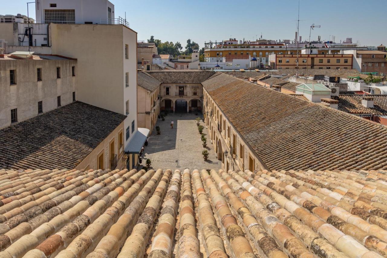 Real Casa De La Moneda Deluxe Apartments Siviglia Esterno foto